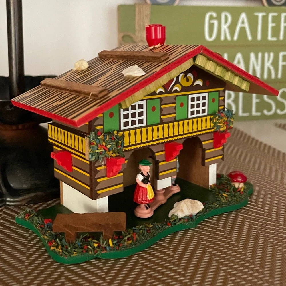 Charming Holiday Chalet with Red Roof